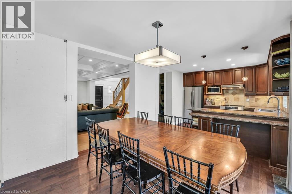 25 PARK Street E - 13