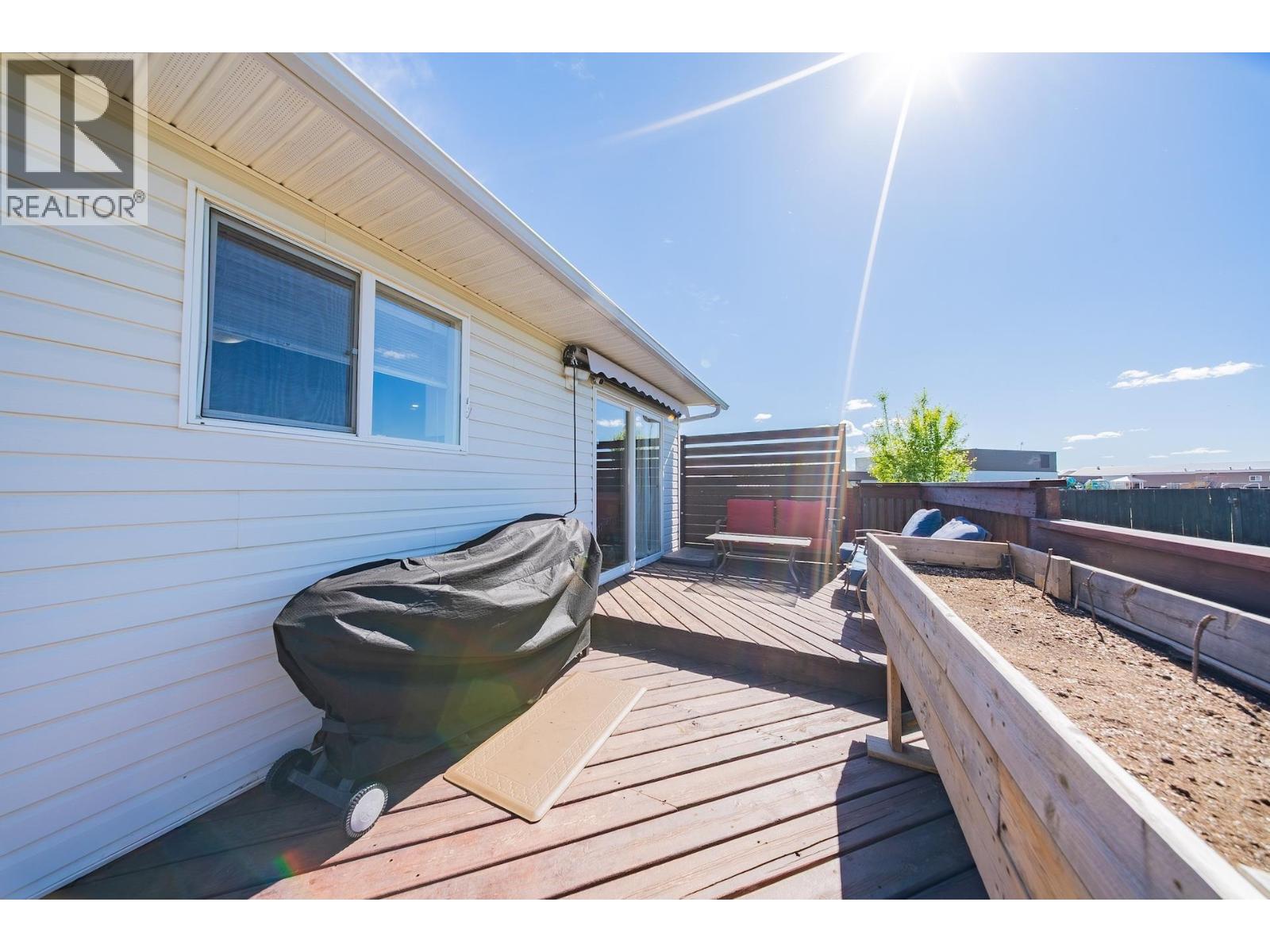 8928 81A STREET - 24