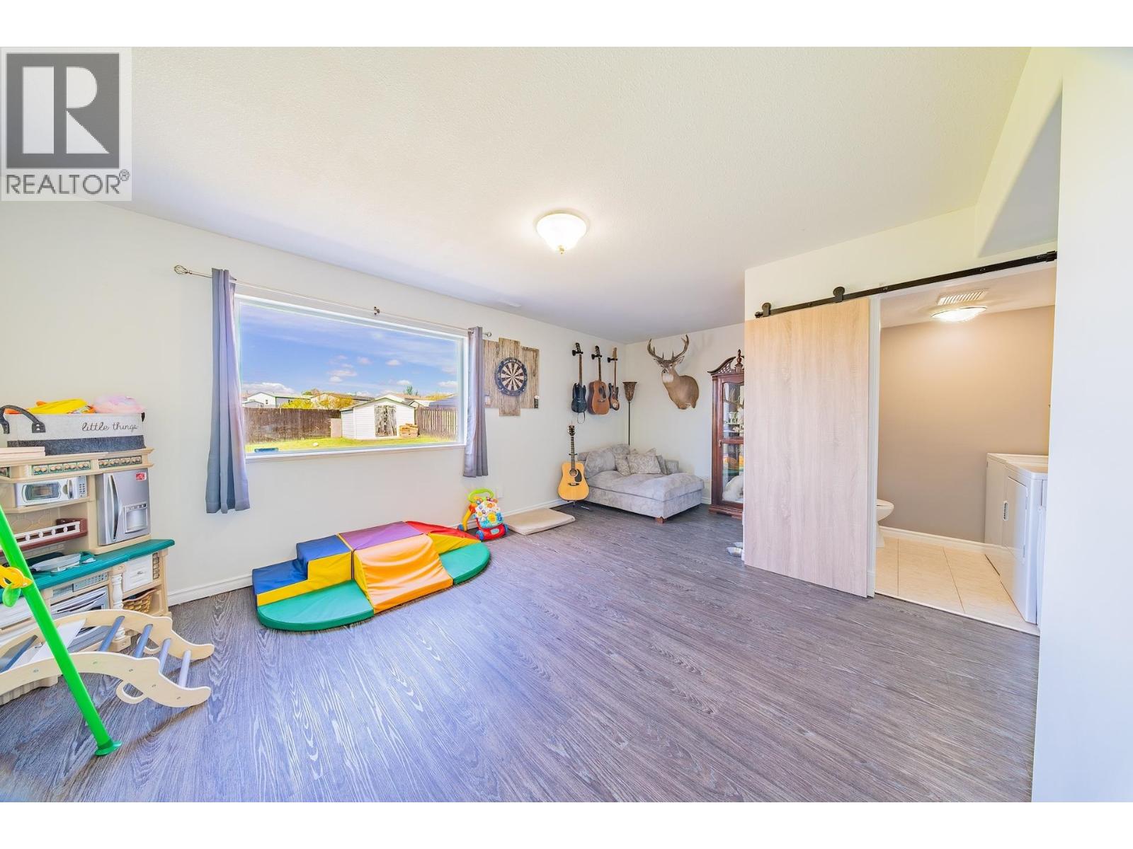 8928 81A STREET - 22