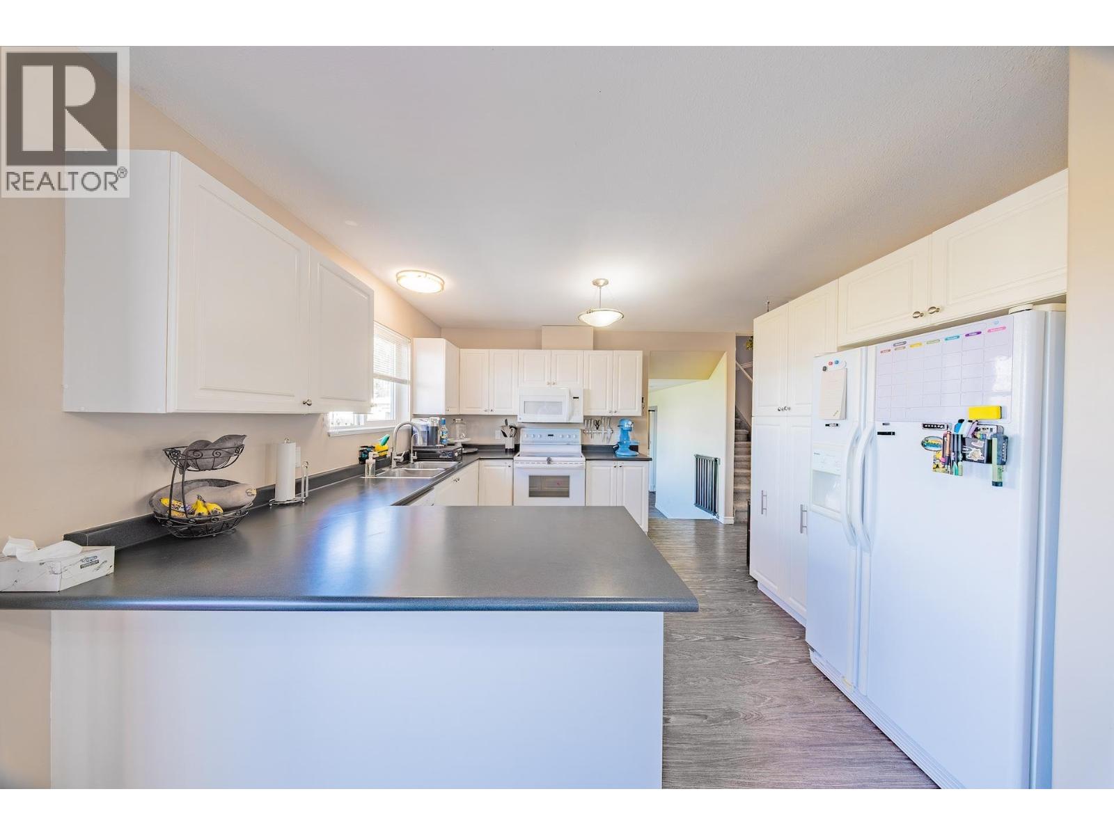 8928 81A STREET - 11