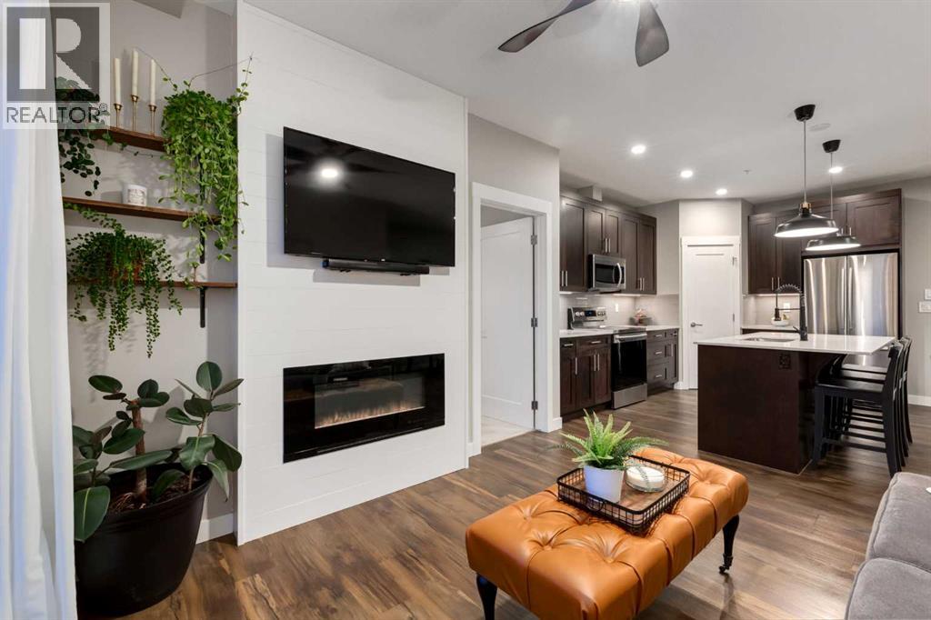 #312 10 WALGROVE Walk SE - 13