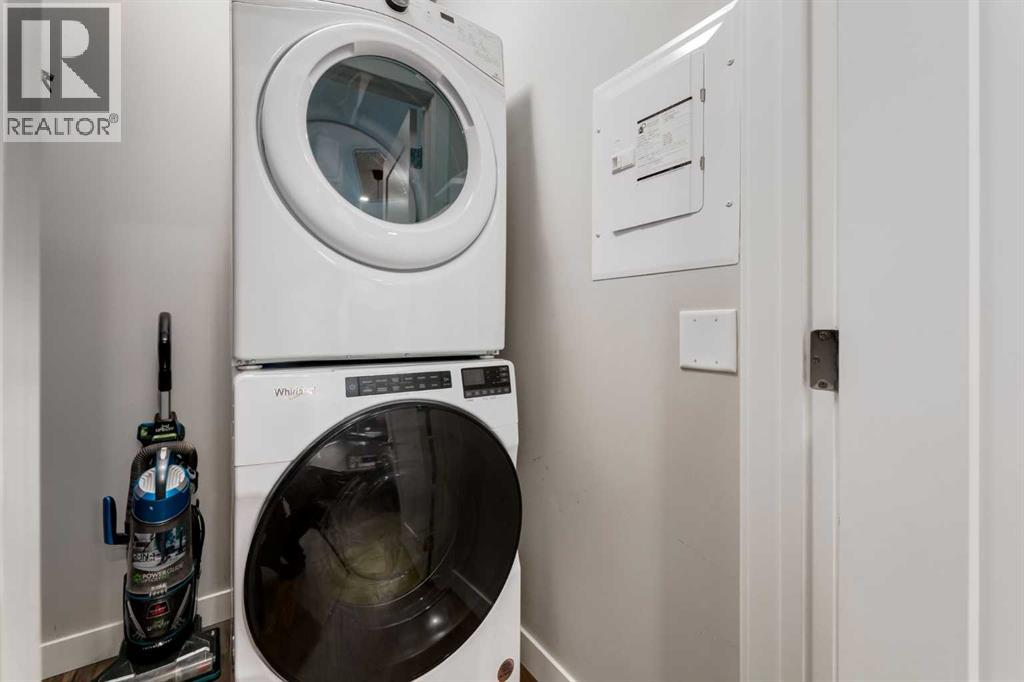 #312 10 WALGROVE Walk SE - 26
