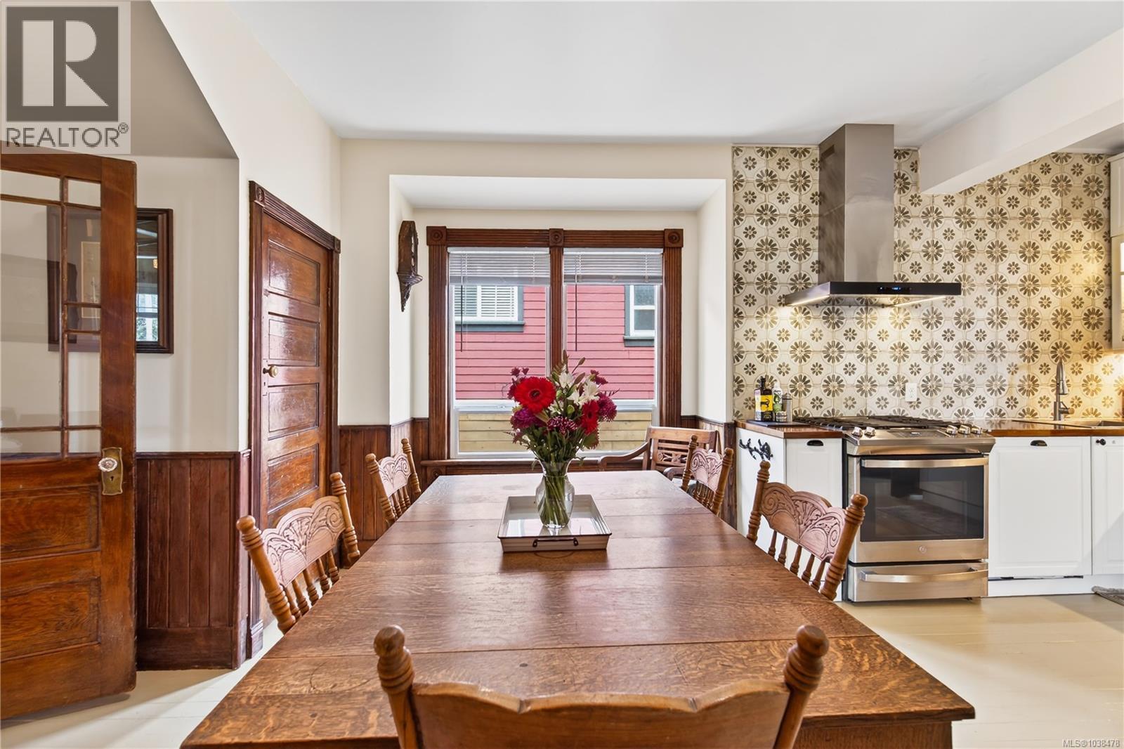 636 Kennedy St - 21