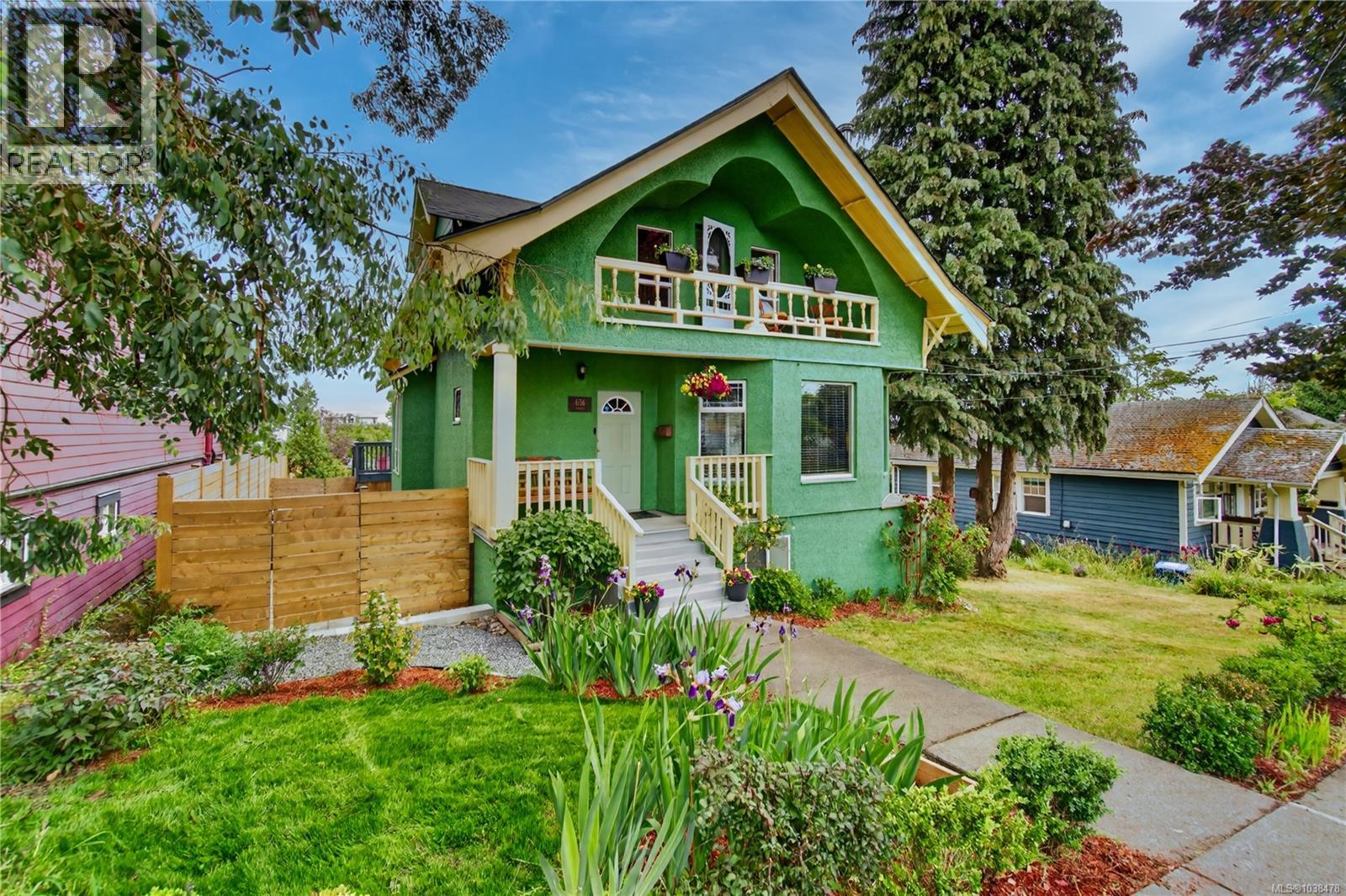 636 Kennedy Street - photo 2