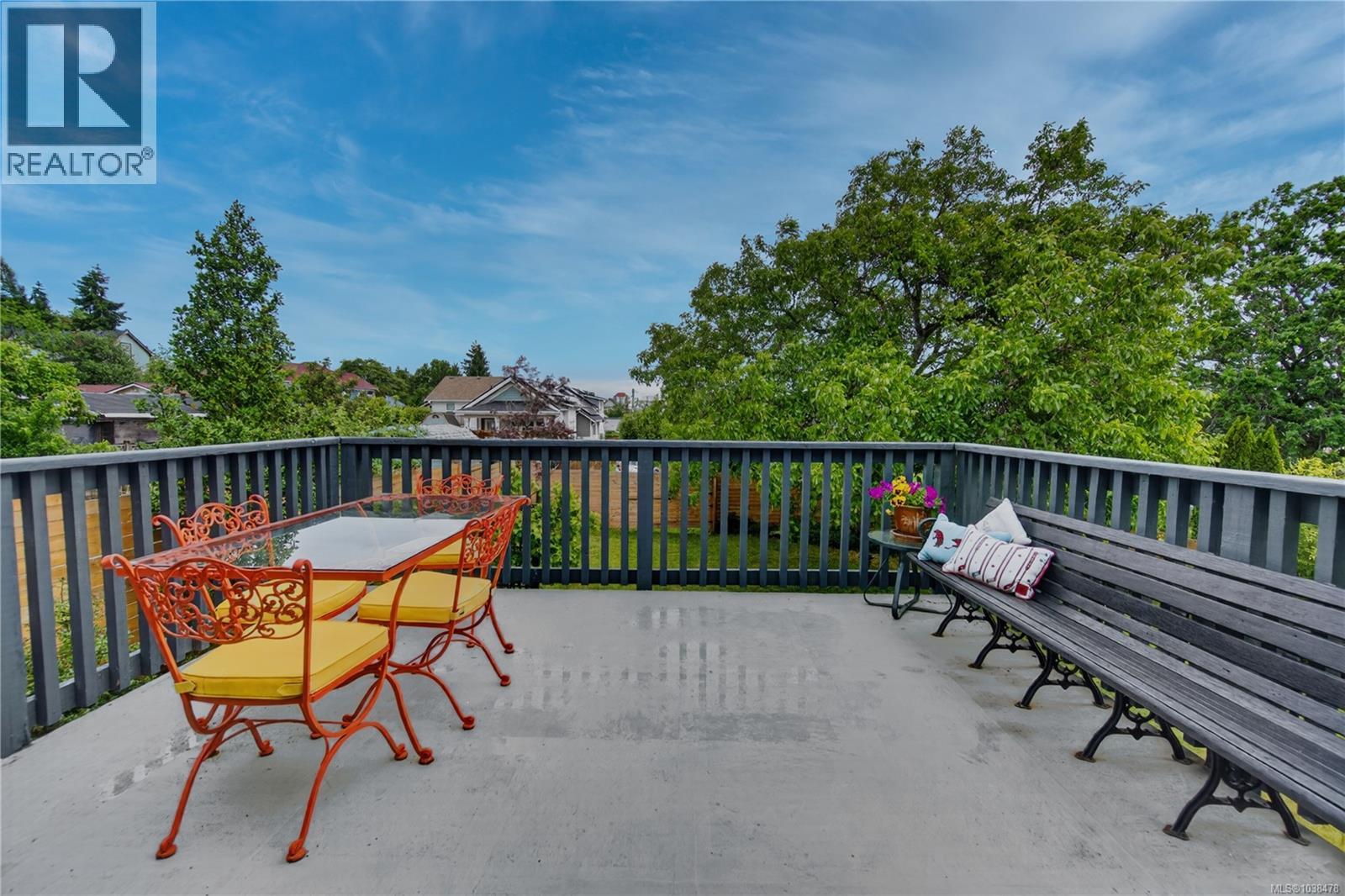 636 Kennedy St - 43