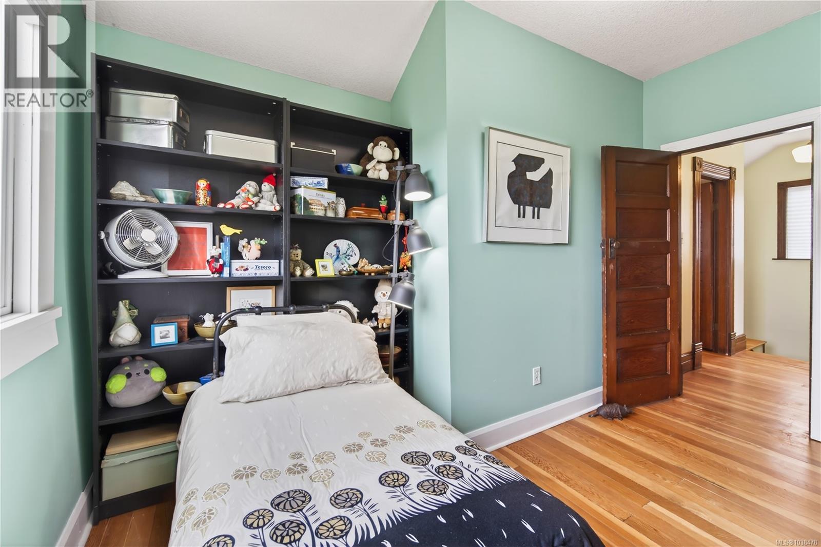636 Kennedy St - 58