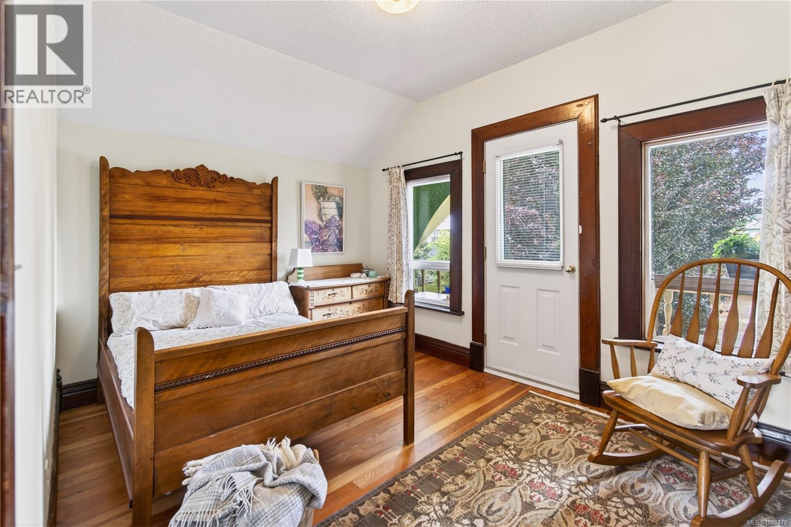 636 Kennedy St - 59
