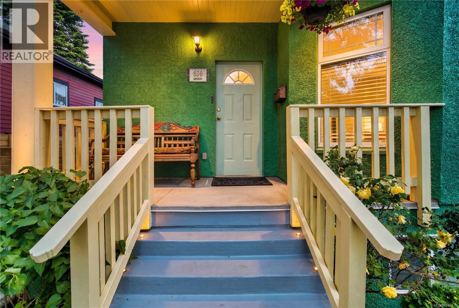 636 Kennedy St - 87