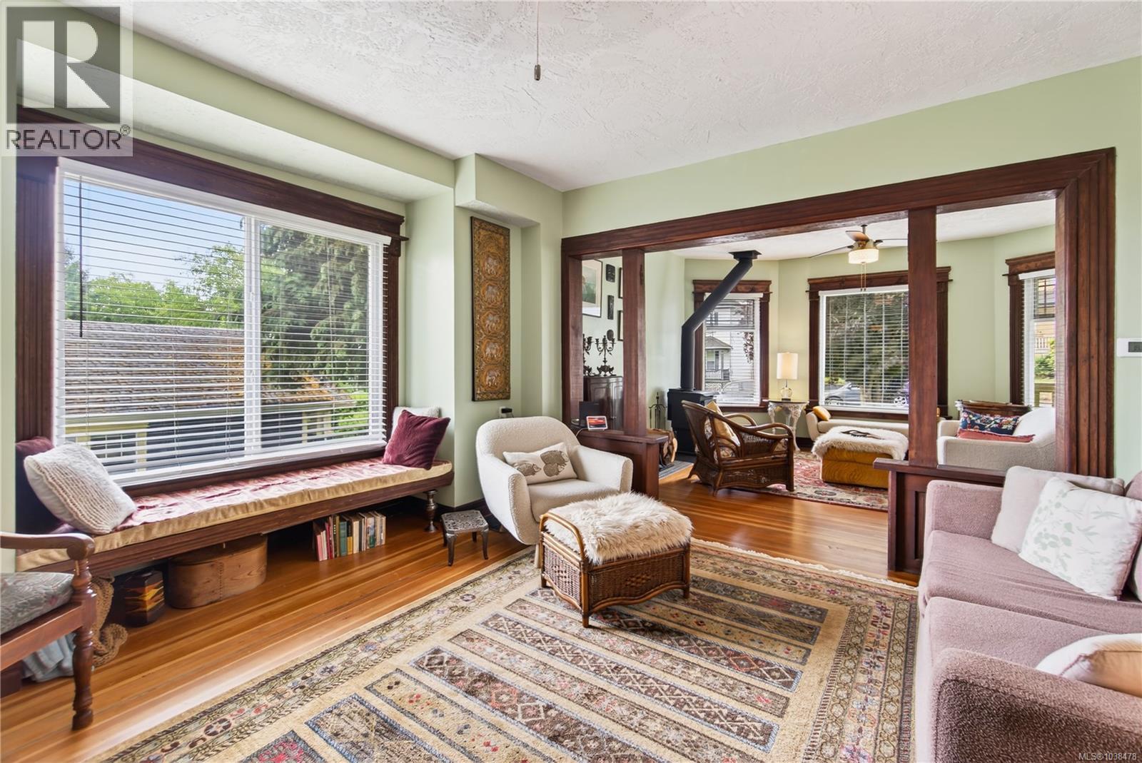 636 Kennedy St - 19