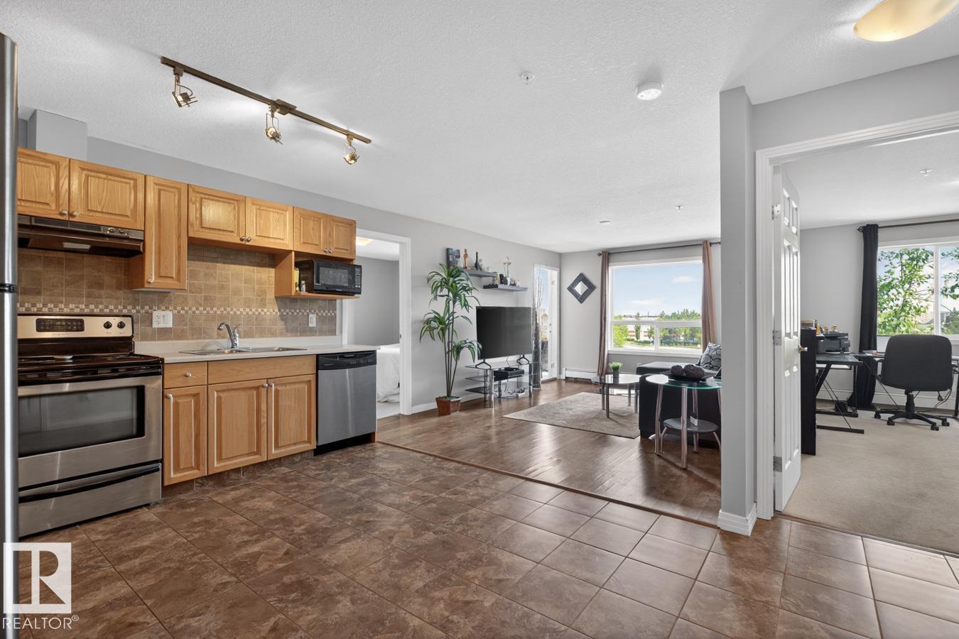 #320 5005 165 AV NW - 5