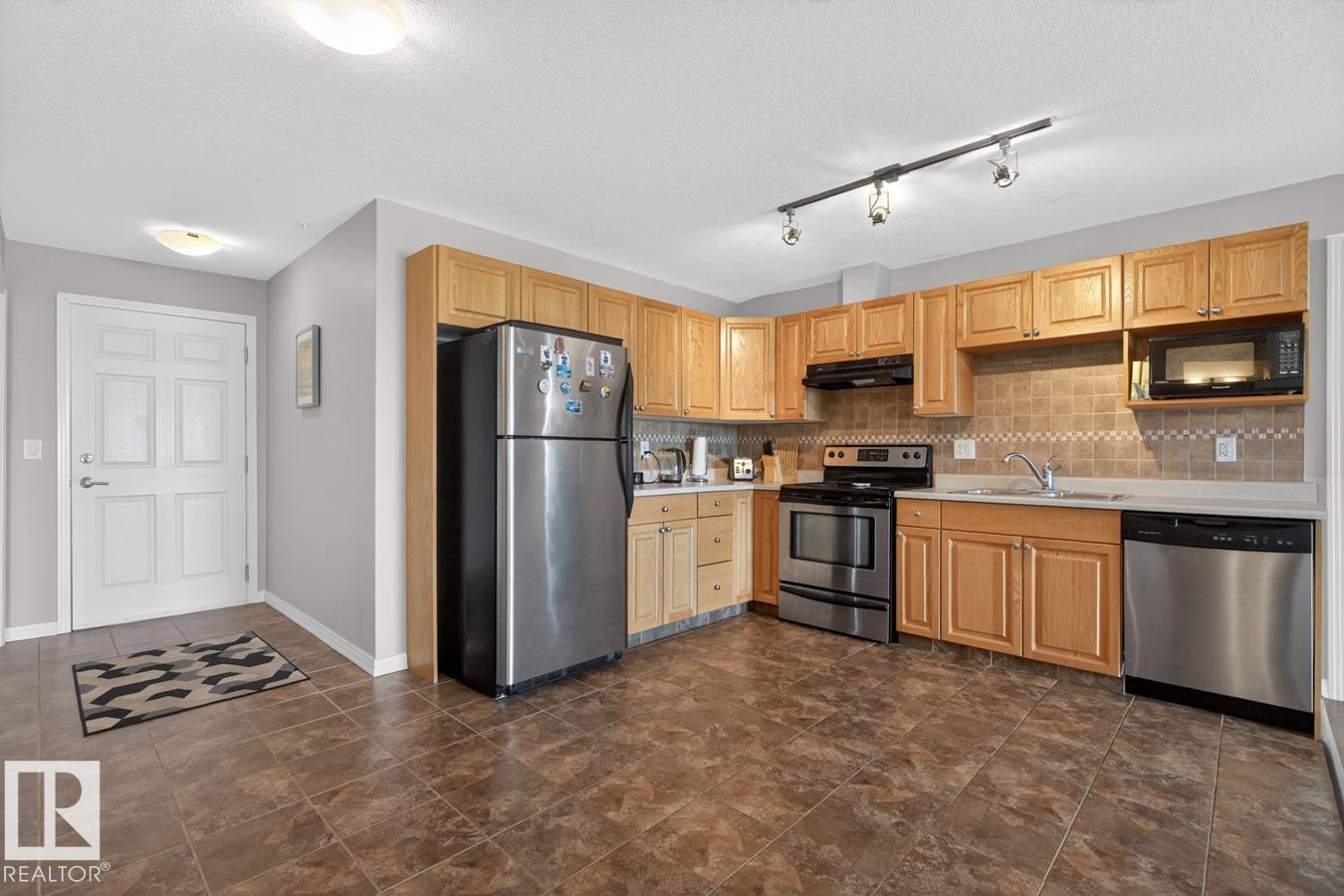 #320 5005 165 AV NW - 6