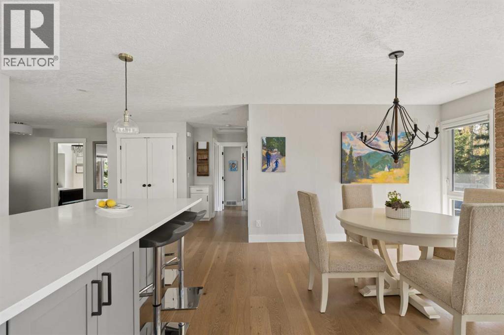 127 Parkglen Crescent SE - 18