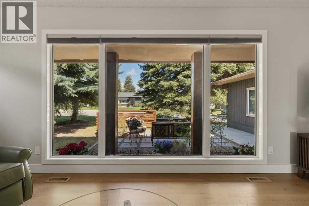 127 Parkglen Crescent SE - 8