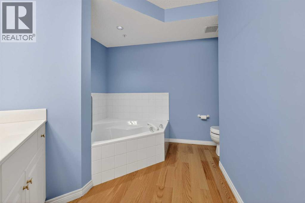 #310 9449 19 Street SW - 16