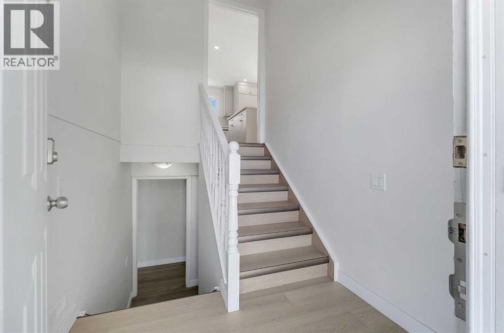 214 Rundleview Close NE - 4