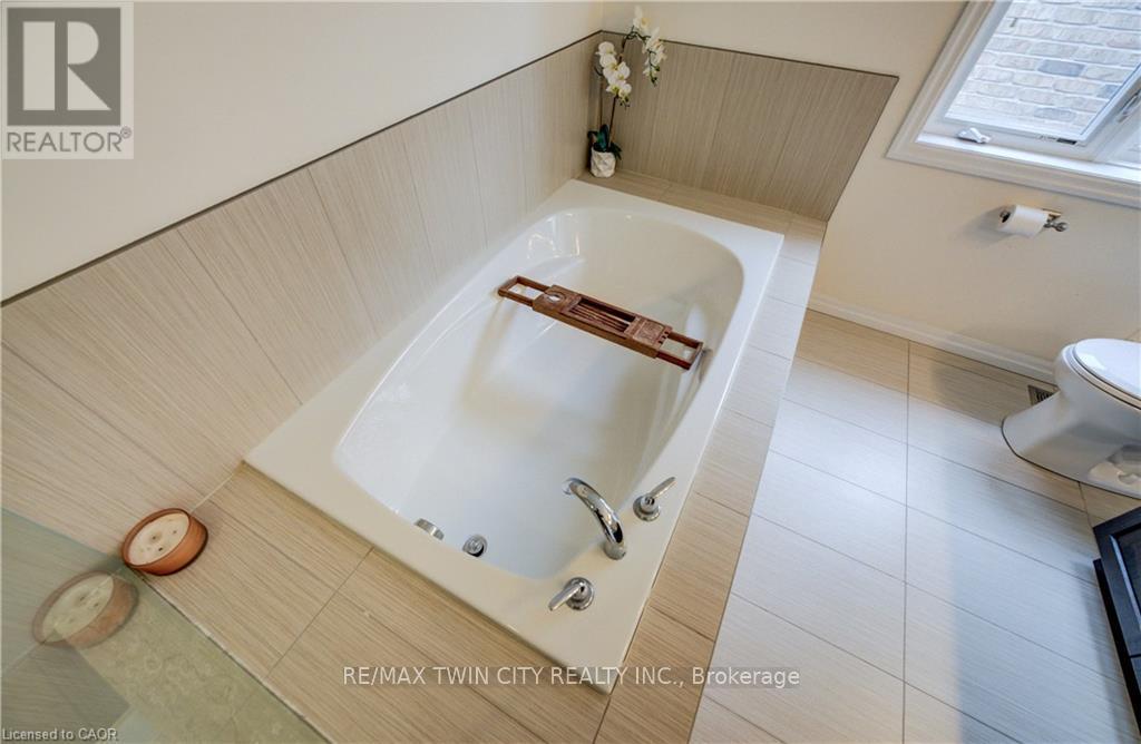 268 EVENS POND CRESCENT - 28