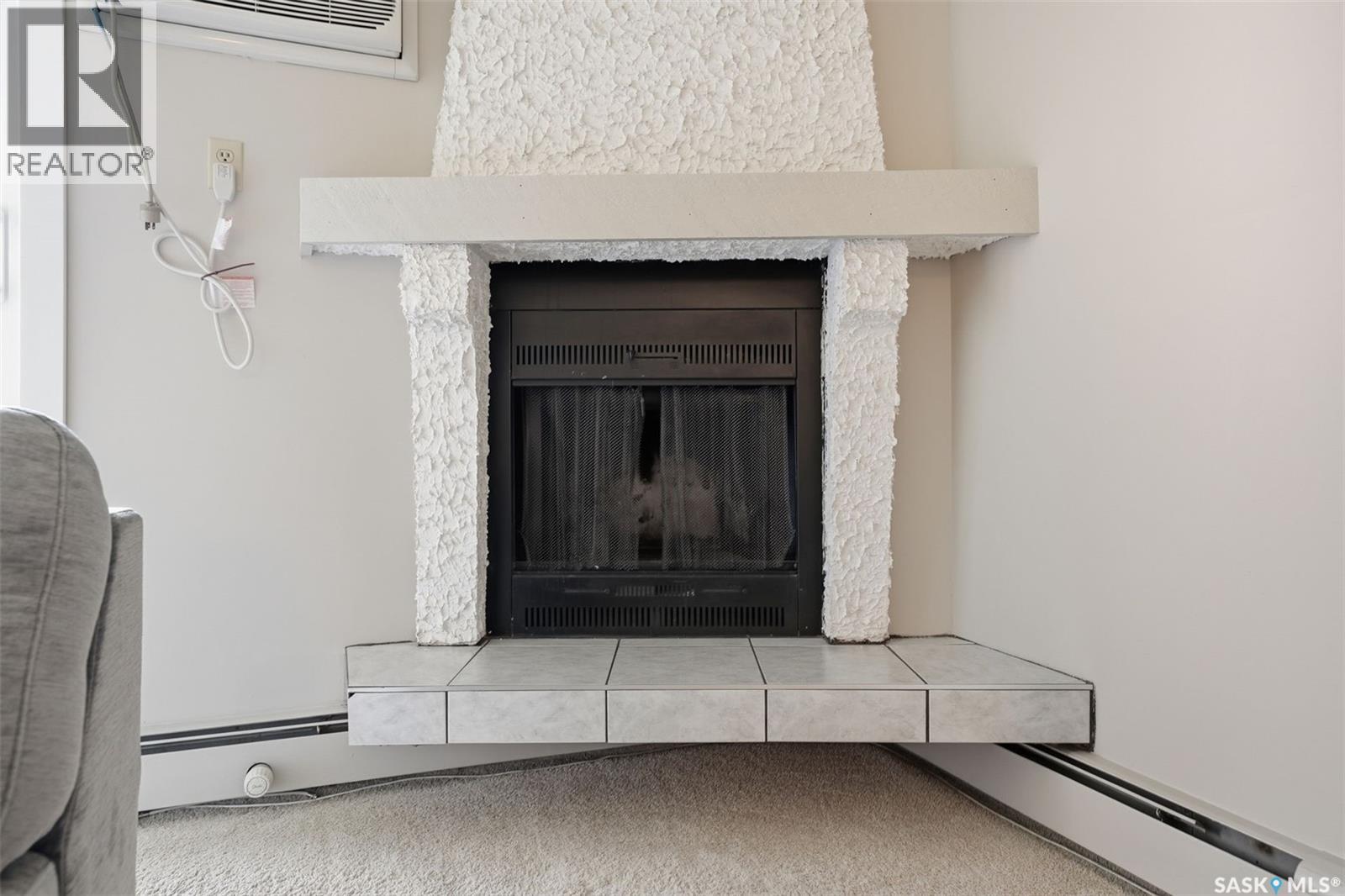#205 139 ST LAWRENCE COURT - 13