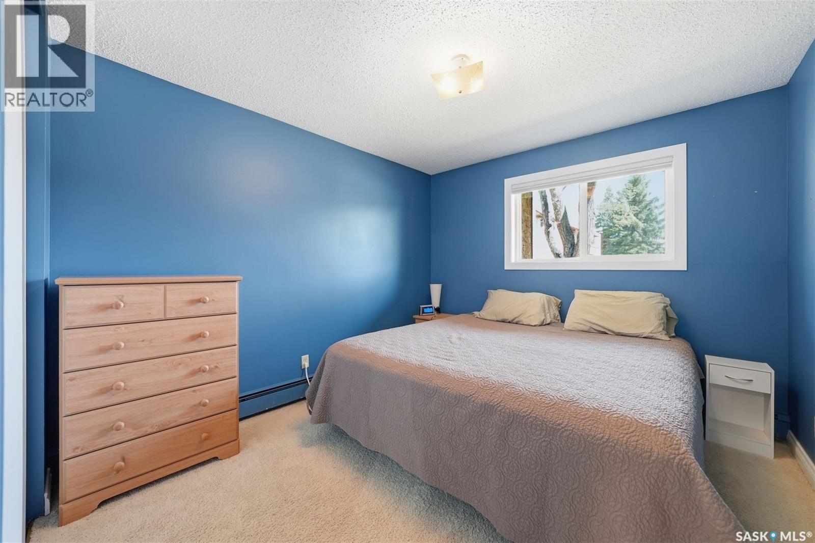 #205 139 ST LAWRENCE COURT - 18