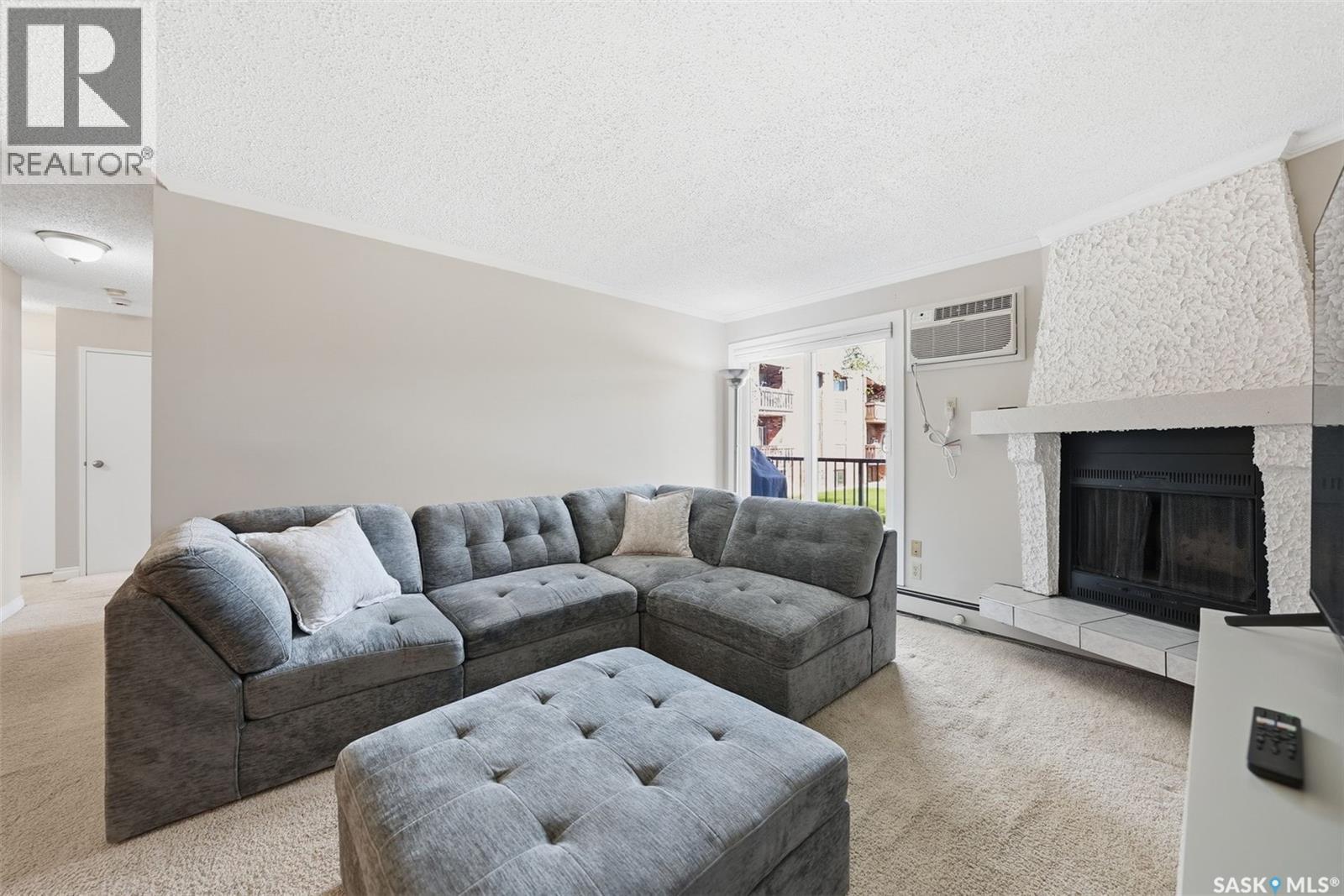 #205 139 ST LAWRENCE COURT - 7
