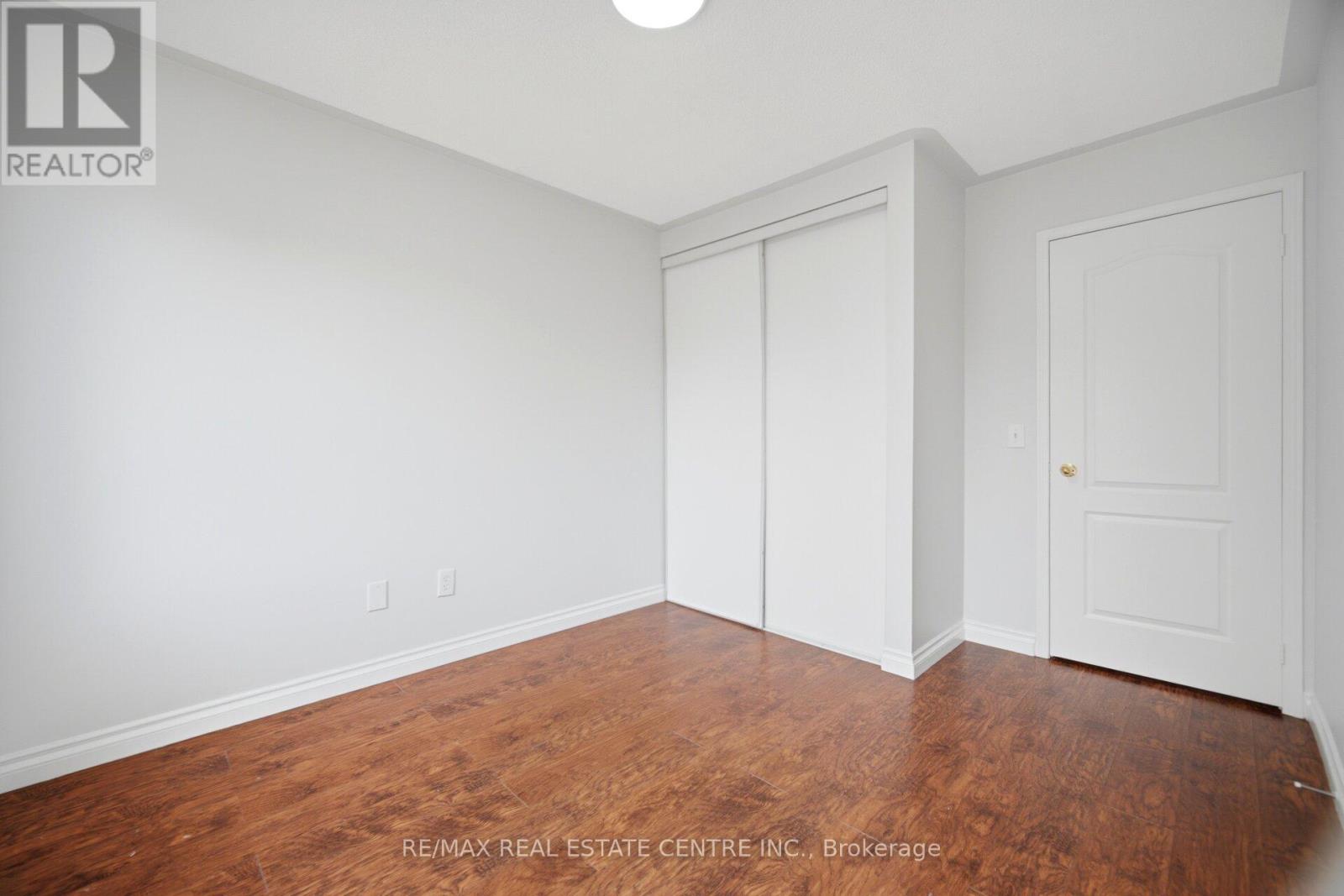 2349 STRAWFIELD COURT - 32