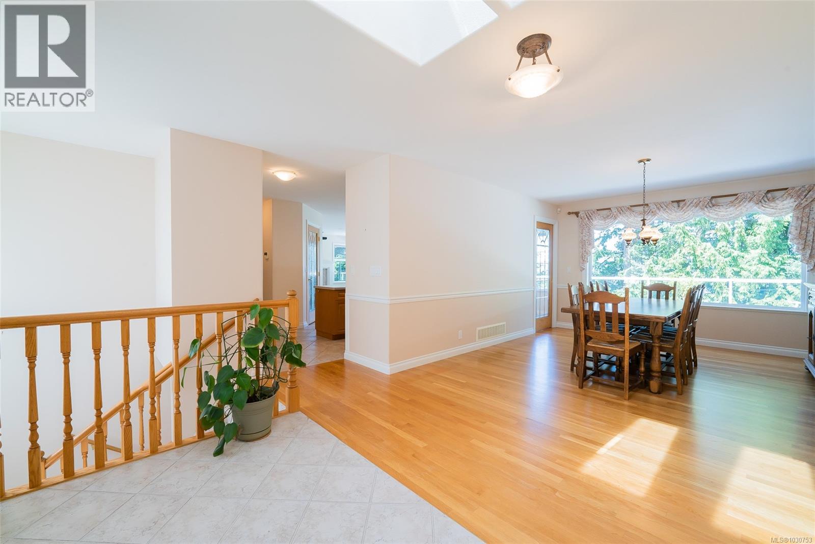 4802 Laguna Way - 10