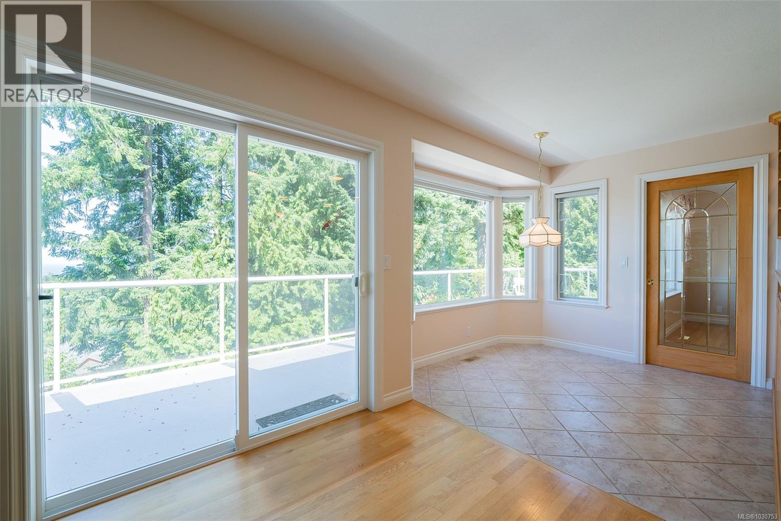 4802 Laguna Way - 13