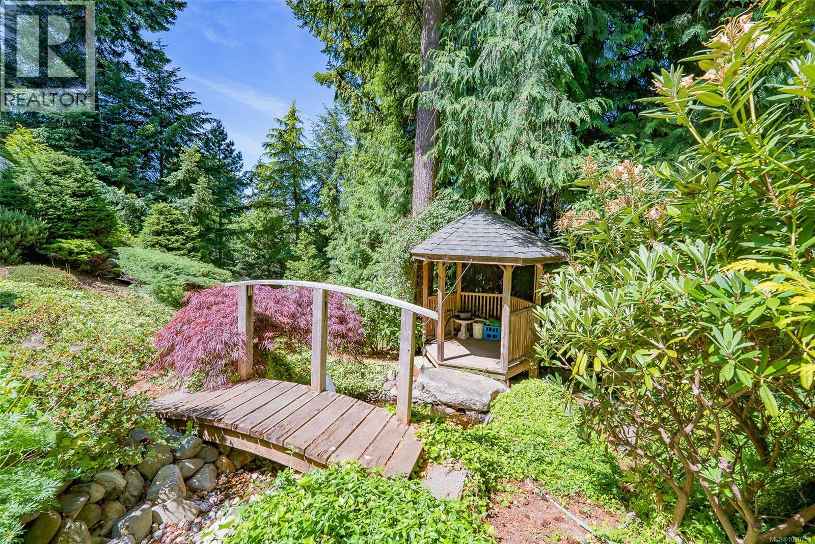 4802 Laguna Way - 41