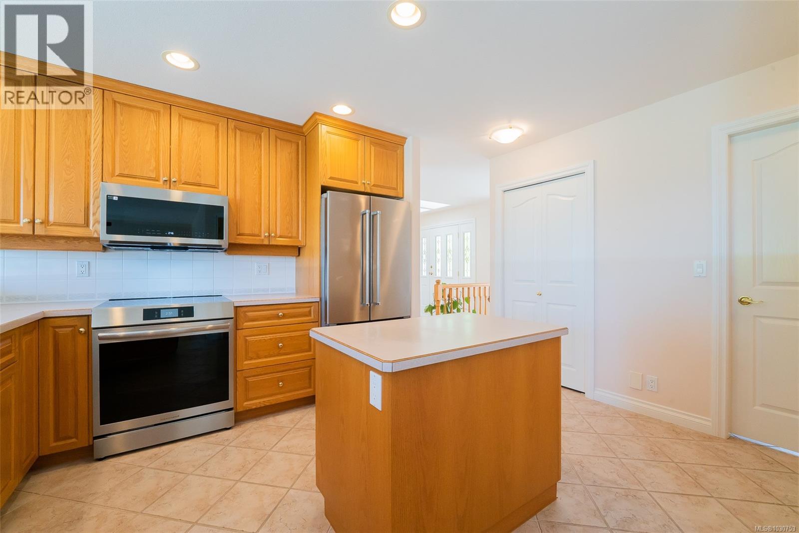 4802 Laguna Way - 5