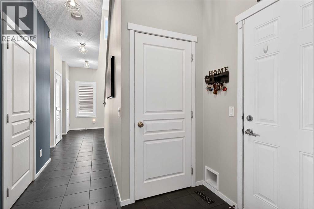 2261 Sagewood Heights SW - 24