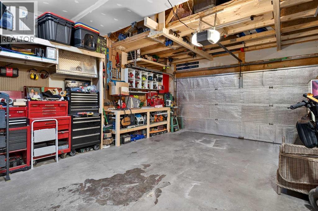2261 Sagewood Heights SW - 38