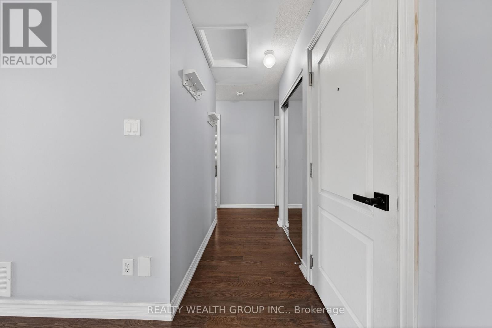 61 STOLLAR BOULEVARD - 17
