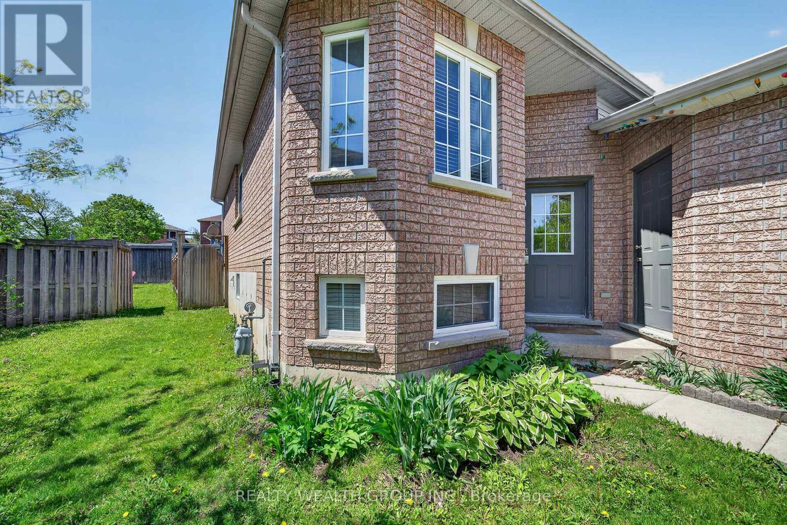 61 STOLLAR BOULEVARD - Image 3