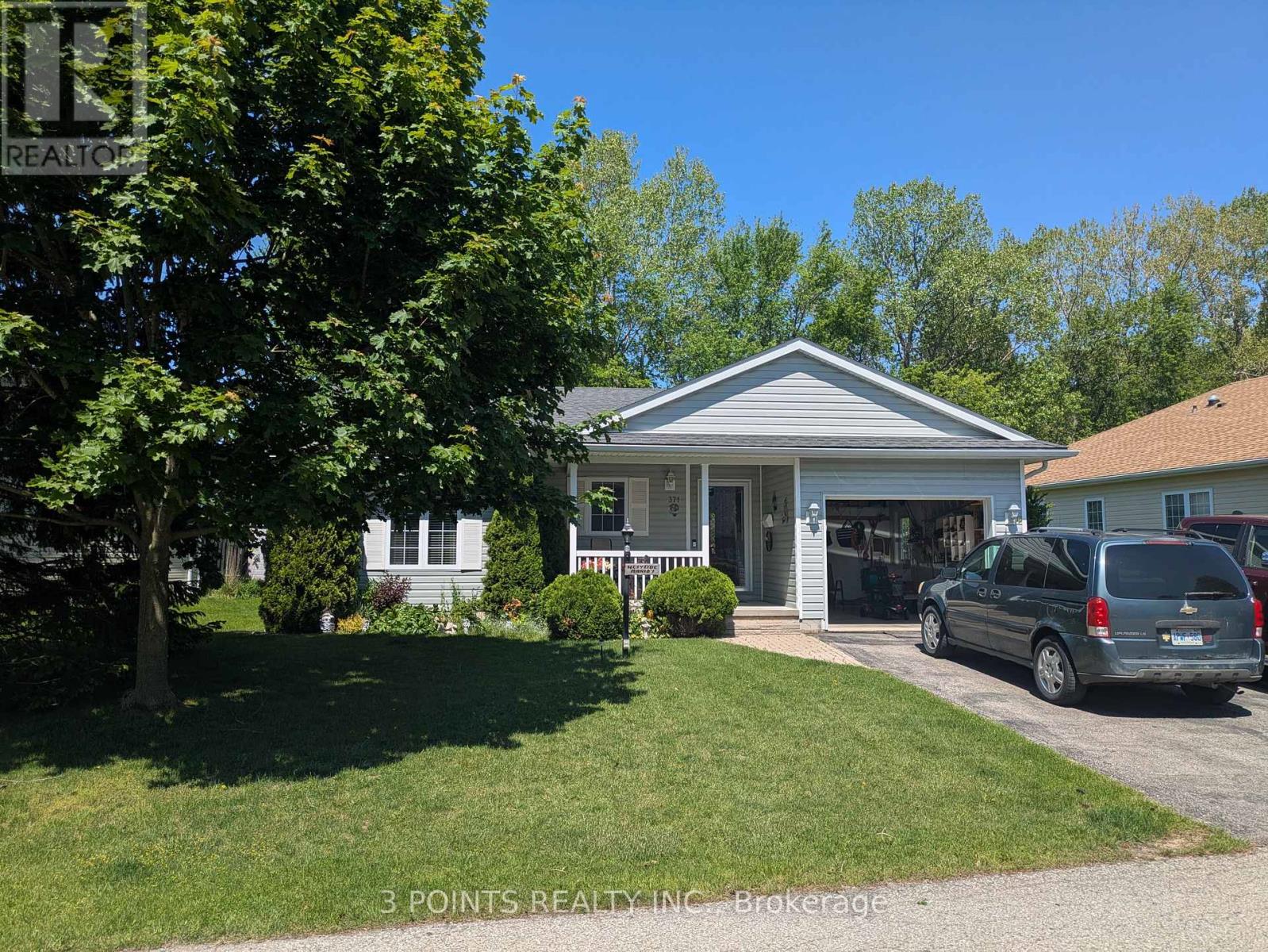 371 SHANNON BOULEVARD