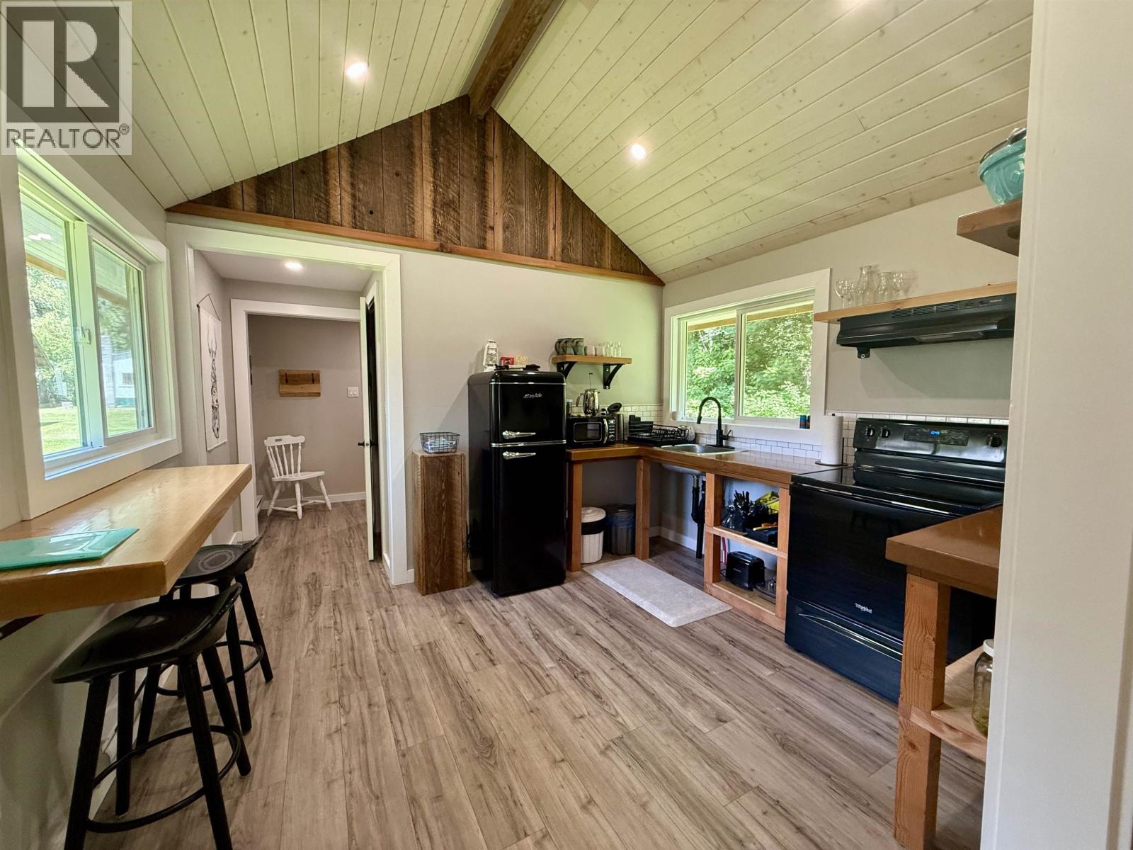 1867 MACKENZIE 20 HIGHWAY - 39