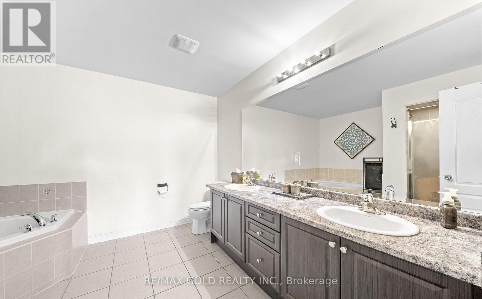 9 FRINGETREE ROAD - 27