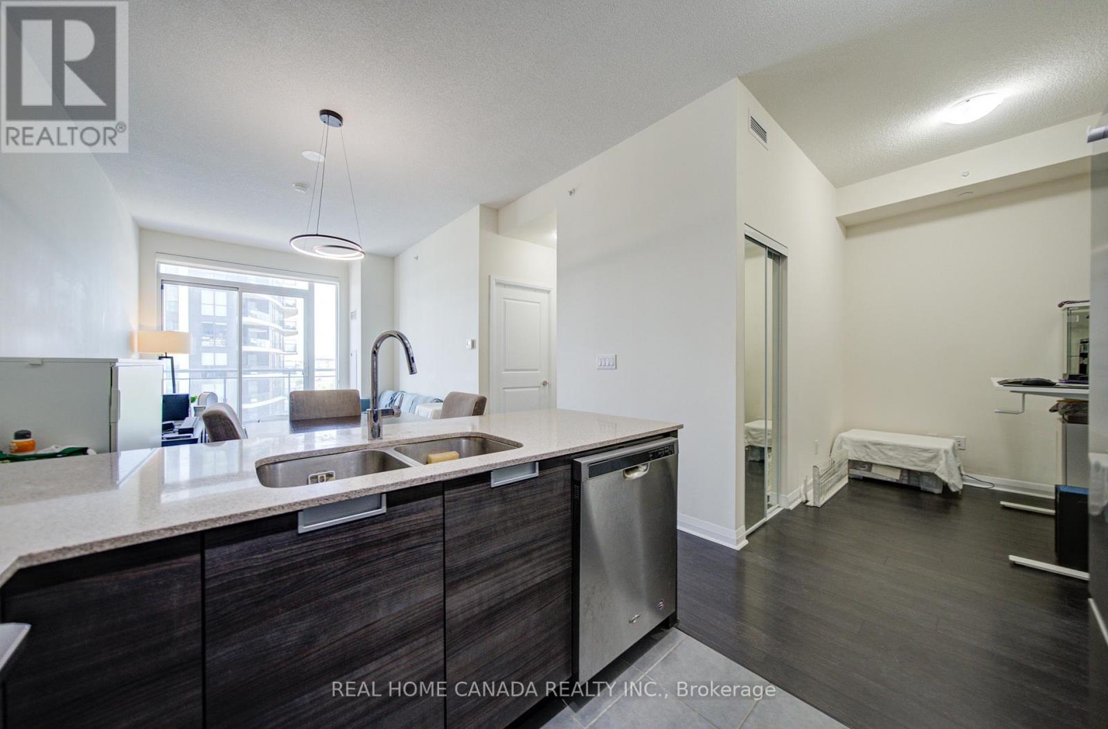 #916 5033 FOUR SPRING AVENUE - 17