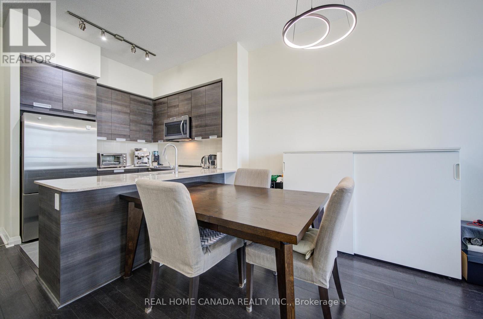 #916 5033 FOUR SPRING AVENUE - 19