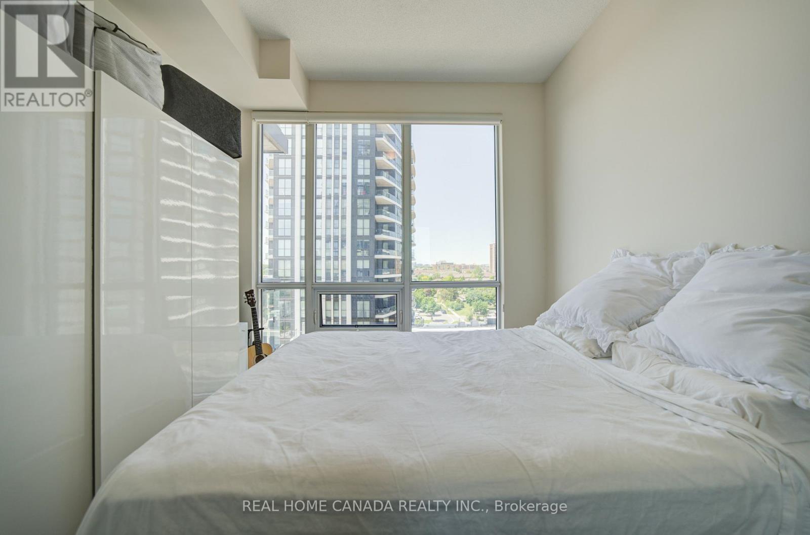 #916 5033 FOUR SPRING AVENUE - 28