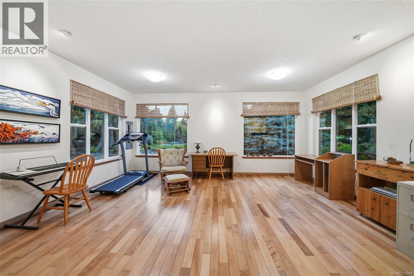 891 Terrien Way - 25