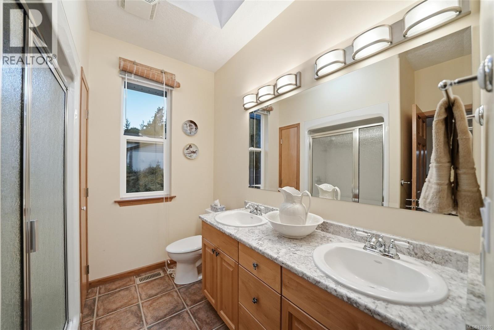 891 Terrien Way - 15