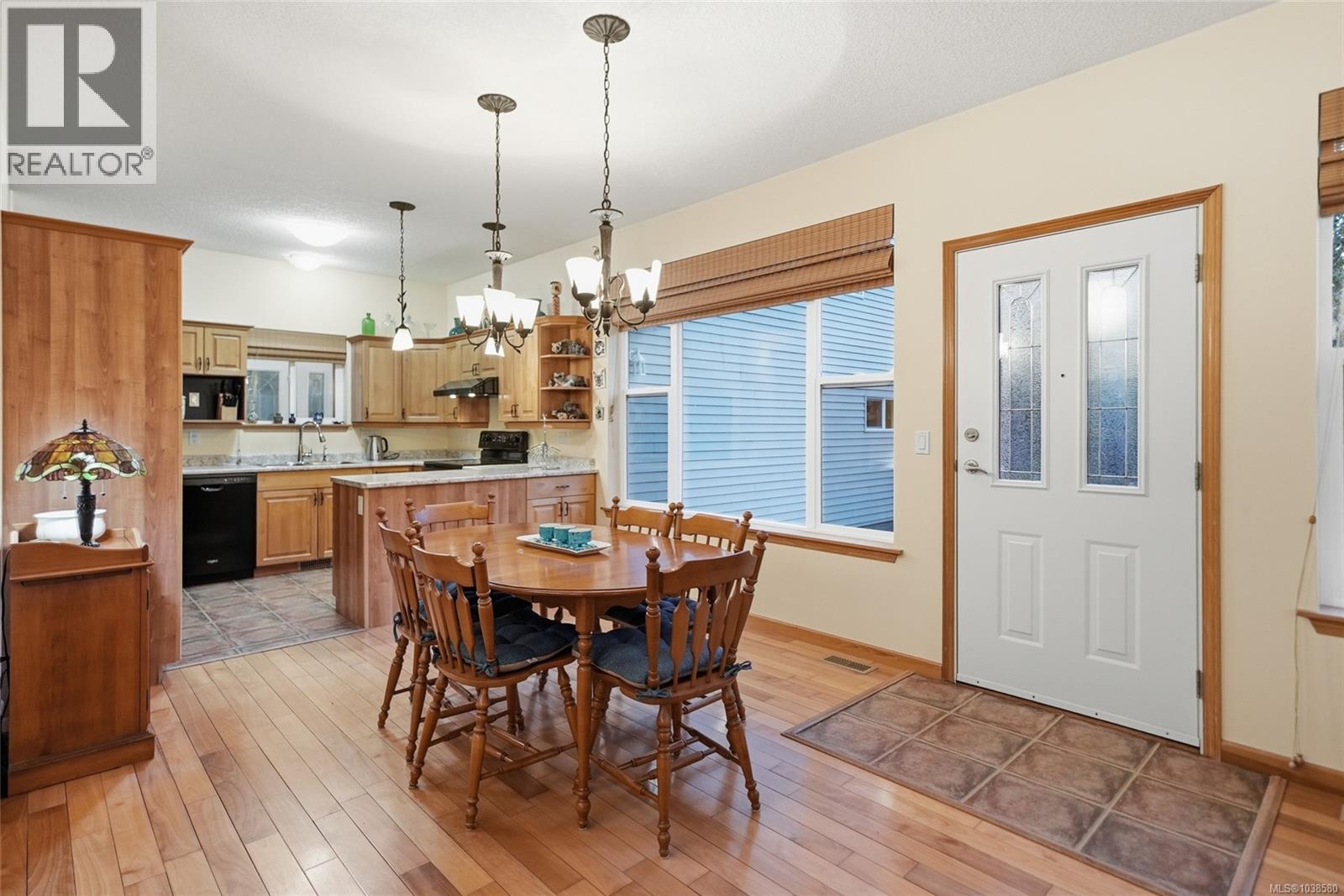 891 Terrien Way - 8