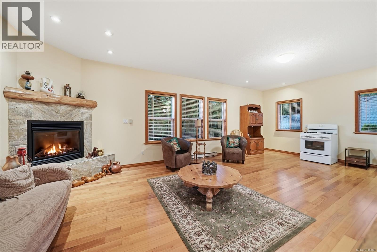 891 Terrien Way - 29