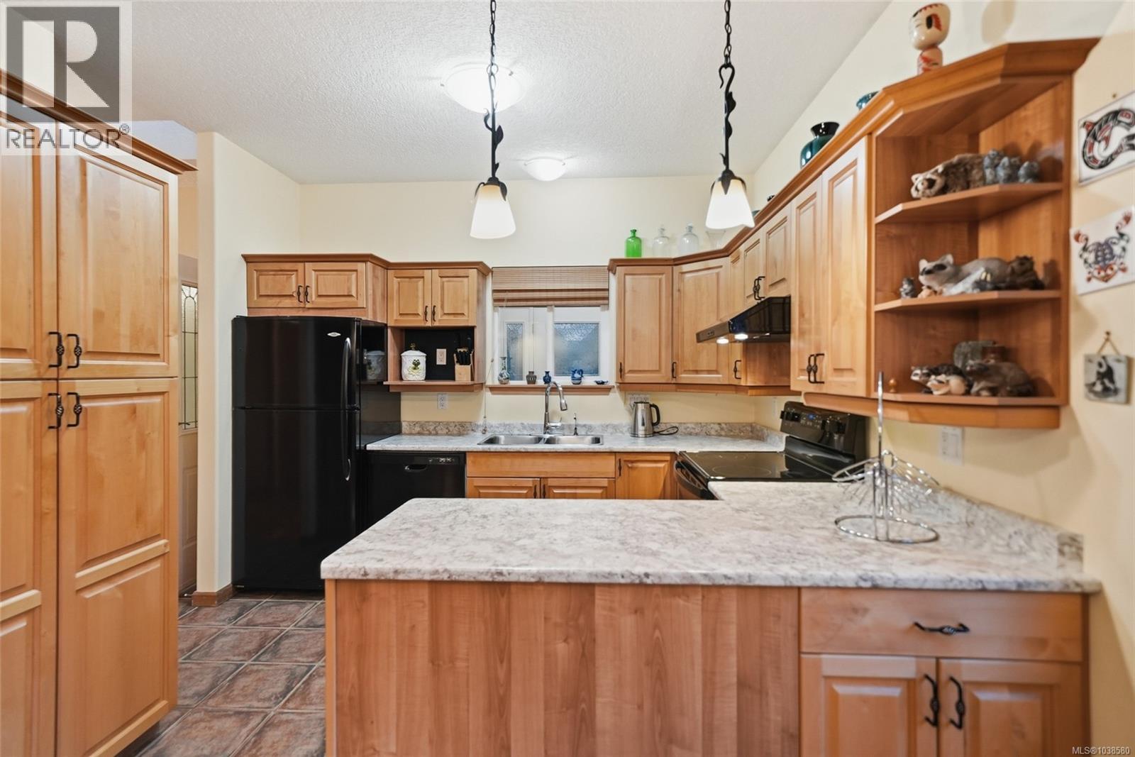 891 Terrien Way - 4
