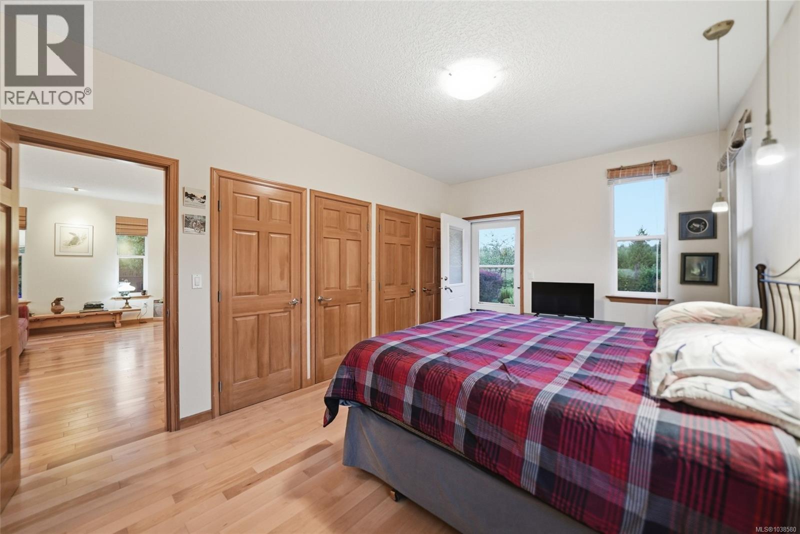 891 Terrien Way - 12