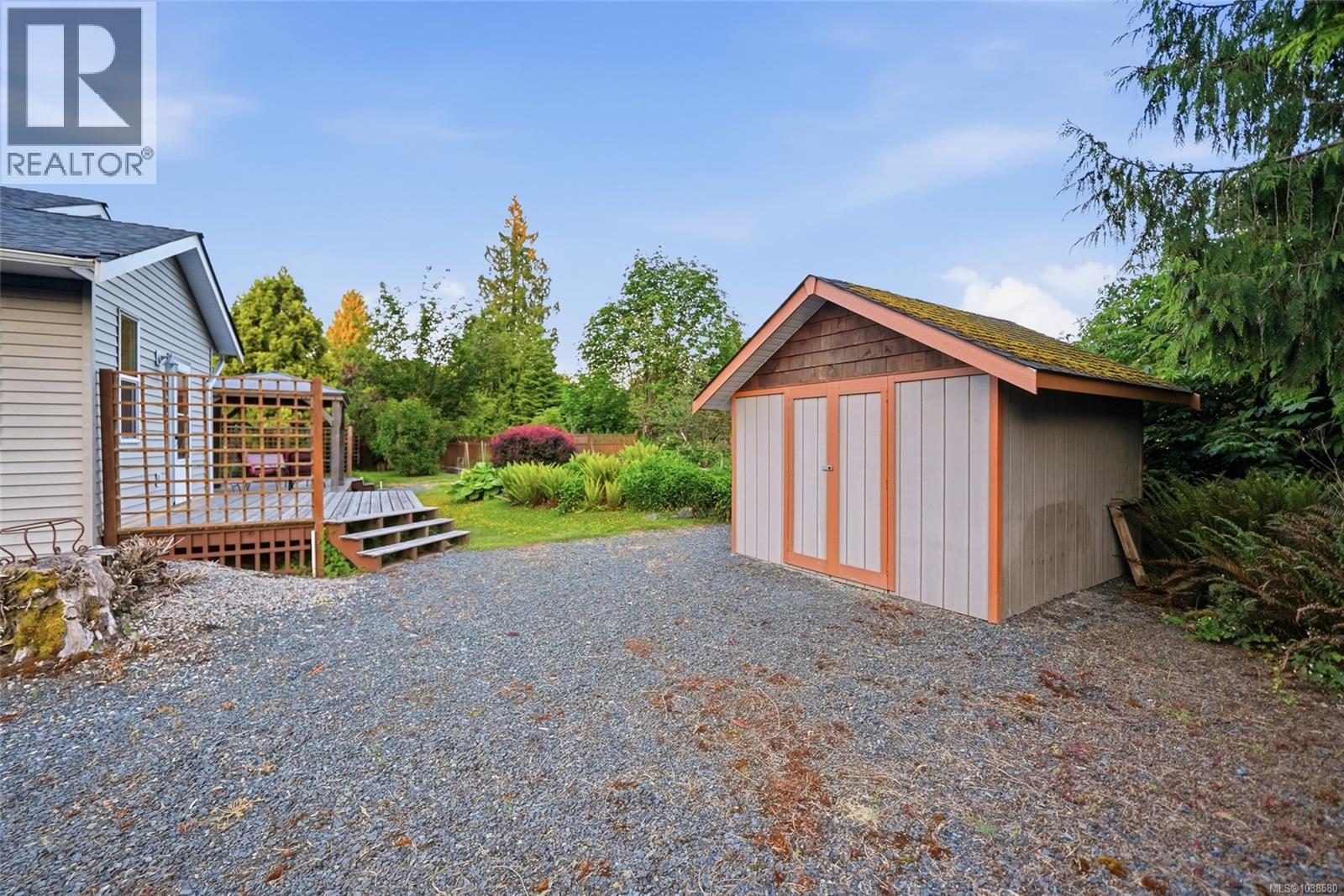 891 Terrien Way - 45