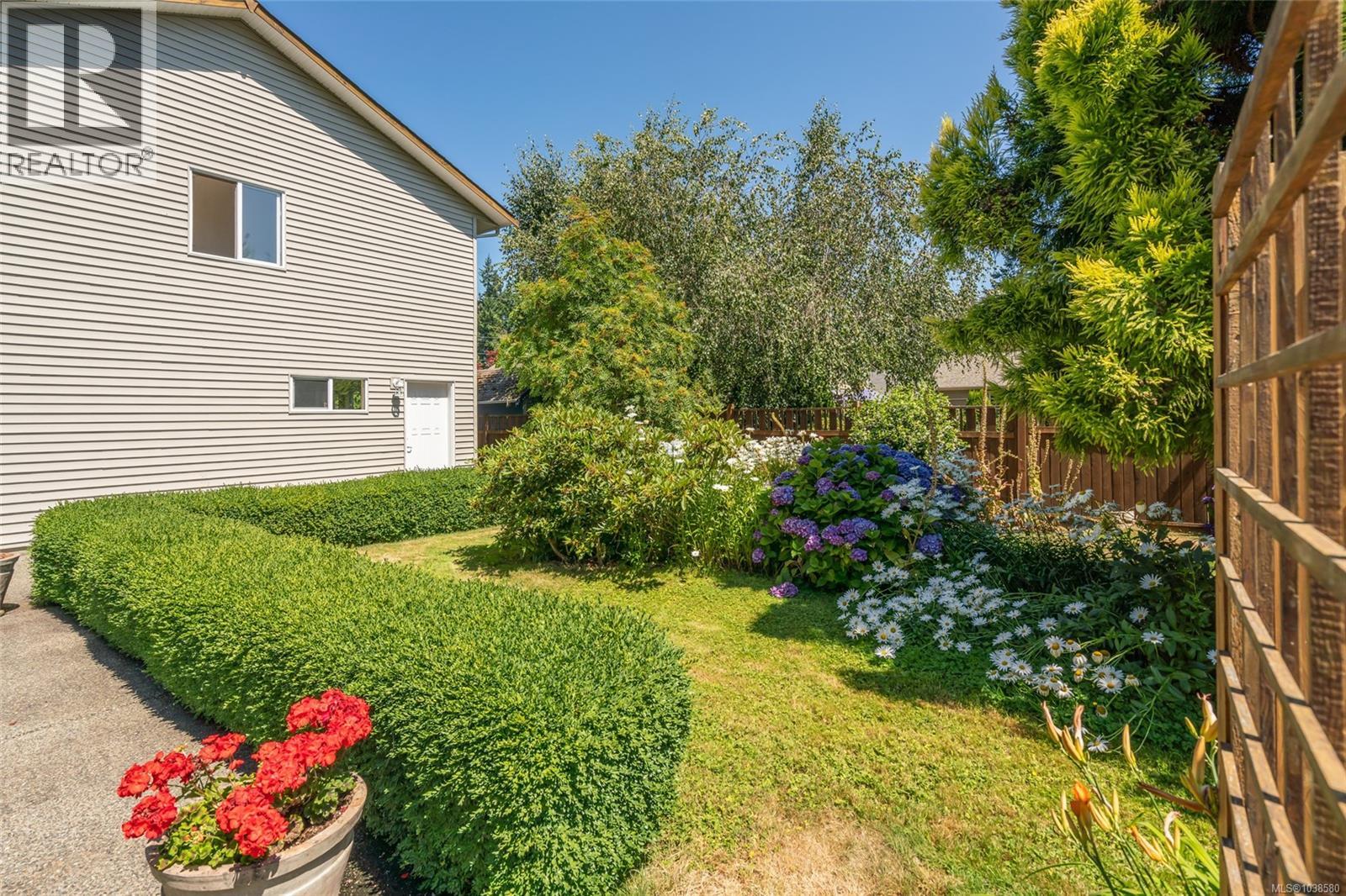 891 Terrien Way - 72