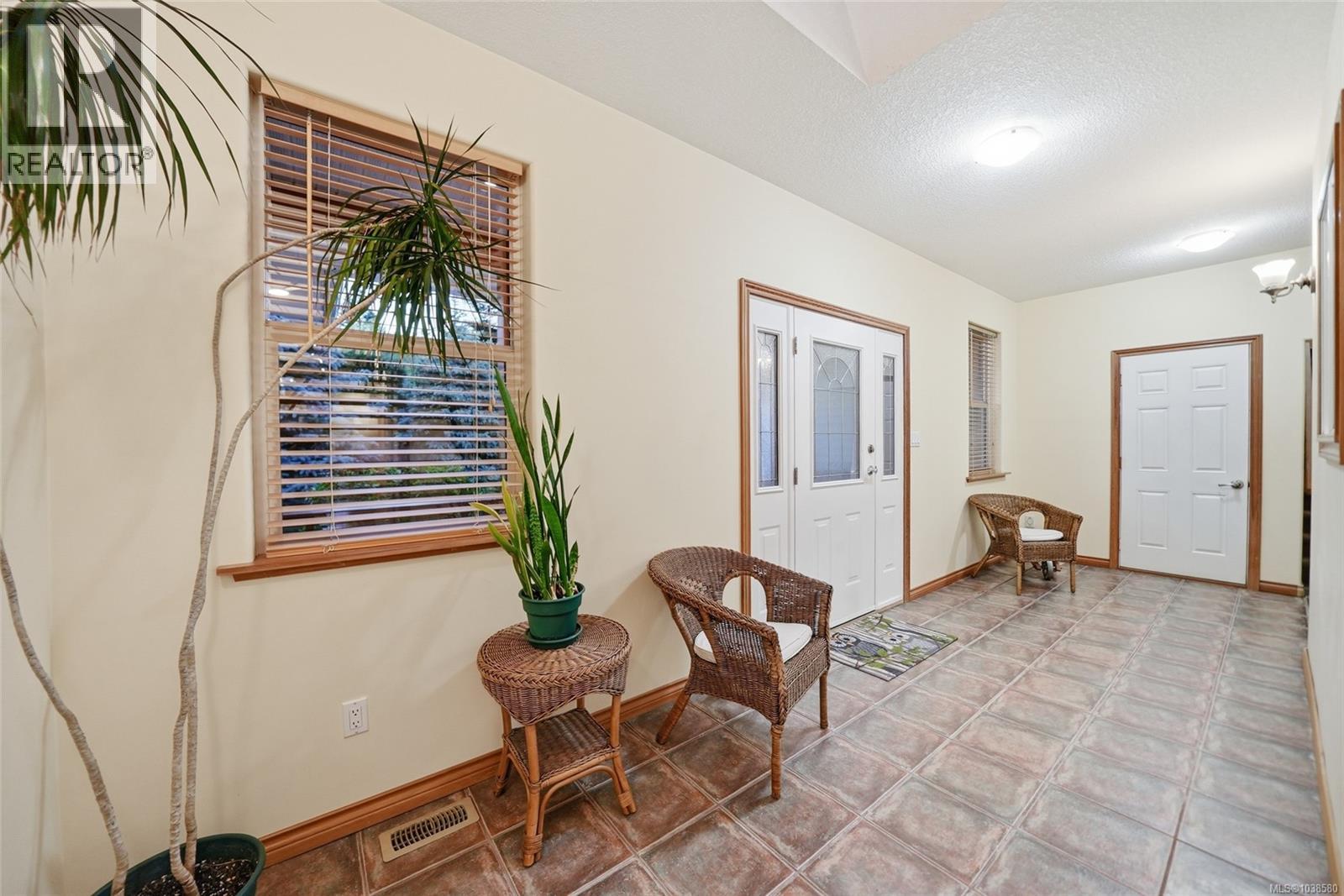 891 Terrien Way - 24