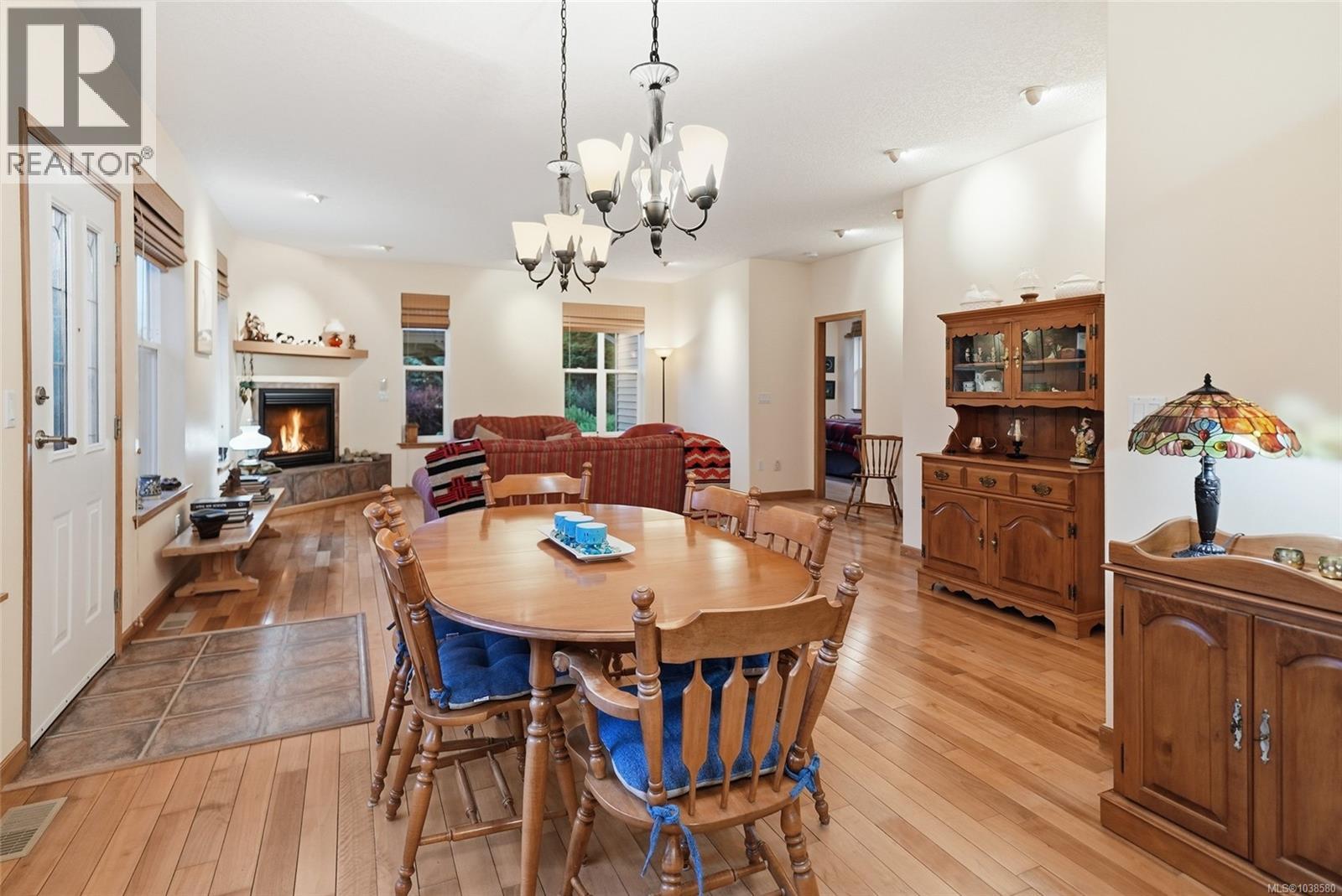 891 Terrien Way - 6