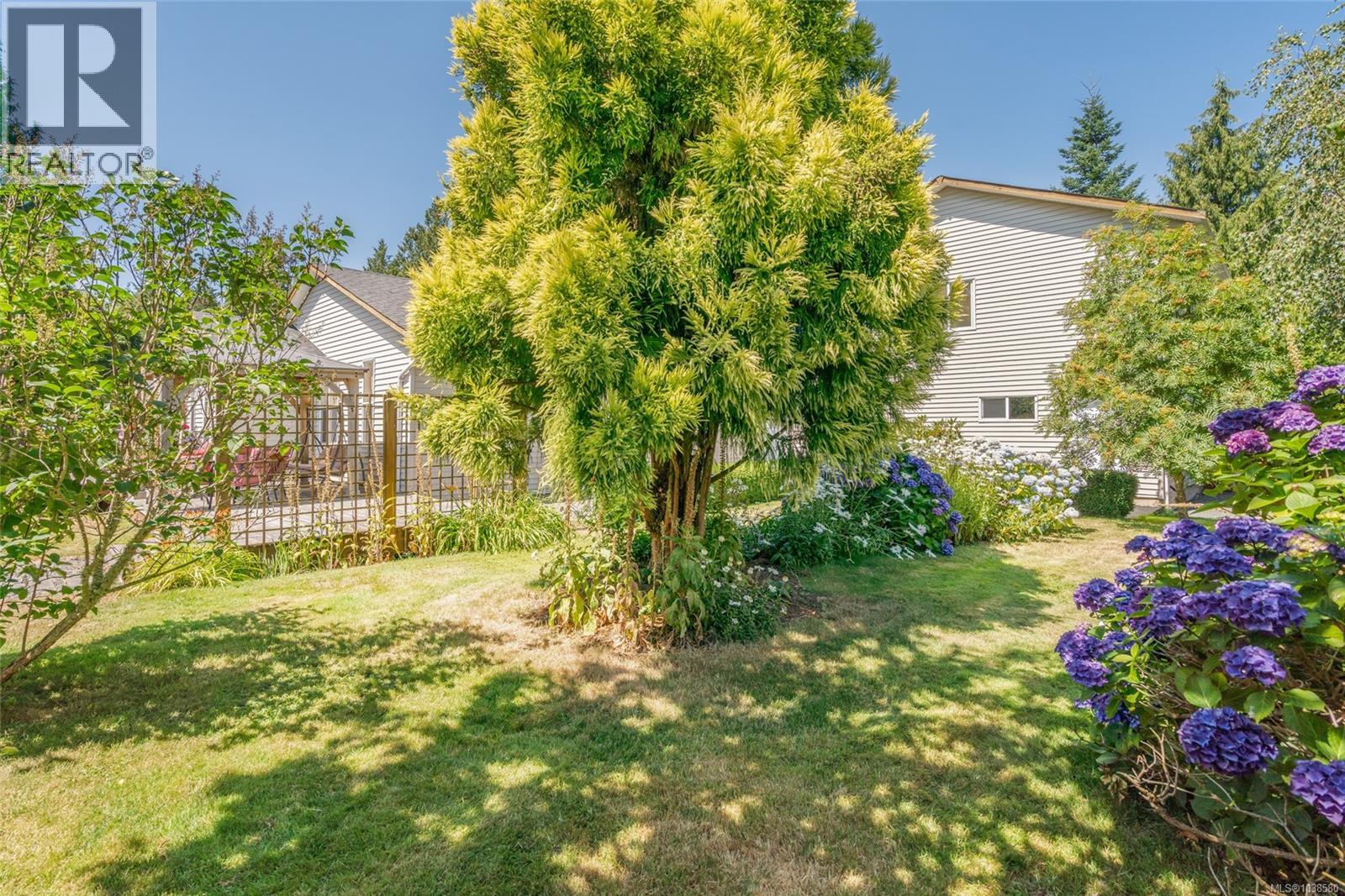 891 Terrien Way - 75