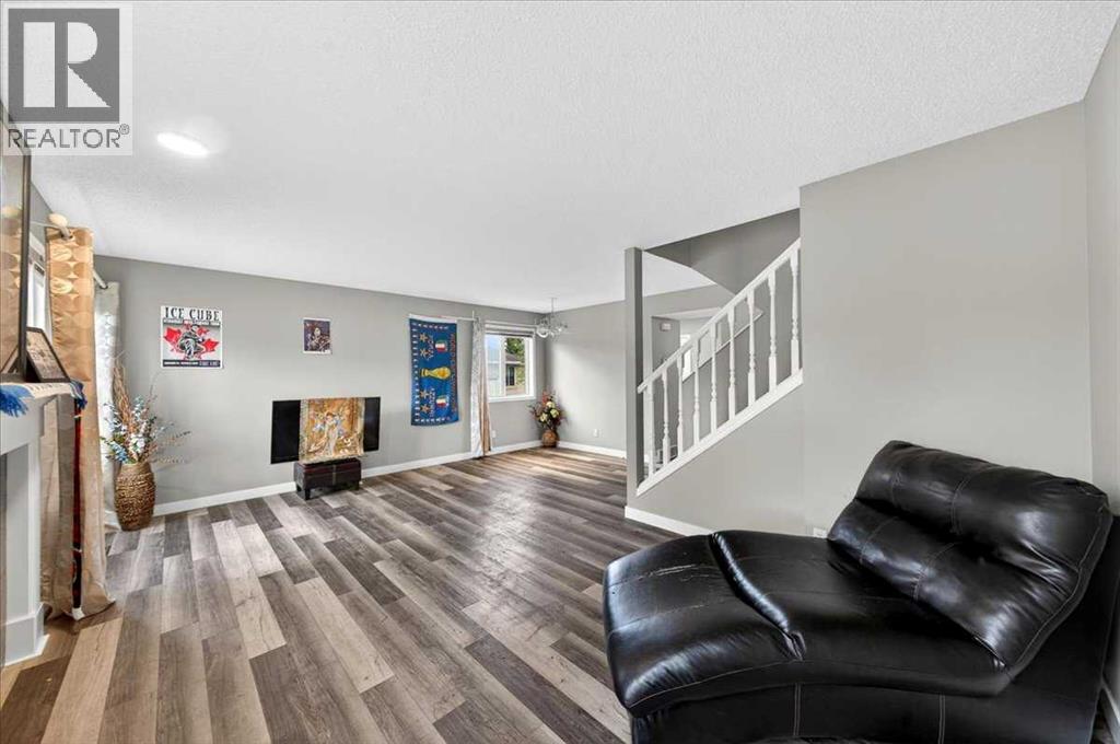 15 Cedarview Mews SW - 20